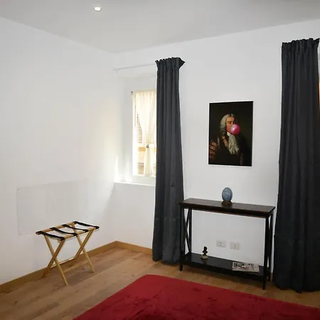 Fidia Palace Claudia's Colosseo Apartman